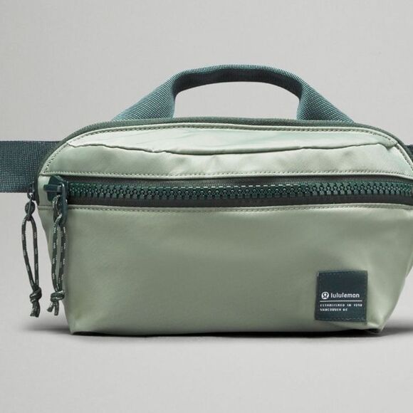 LILULEMON ALL DAY ESSENTIALS BELT BAG FANNY SADDLE Eucalyptus Grey green nwt - Picture 4 of 11
